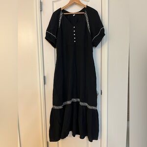 Old Navy black crinkle-crepe maxi swing dress size large